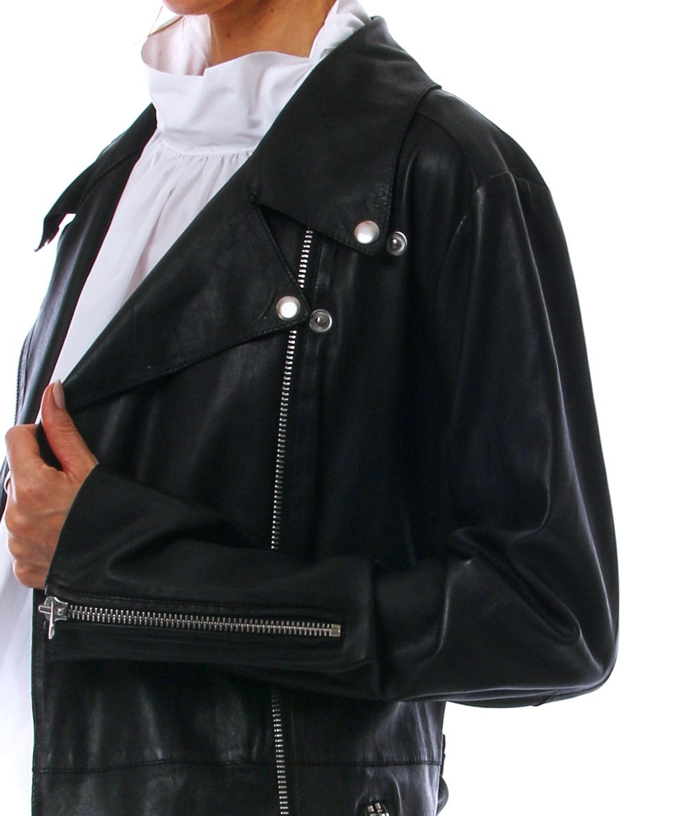 BULLY LANGER SCHWARZER NAGEL AUS ECHTEM LEDER 7670