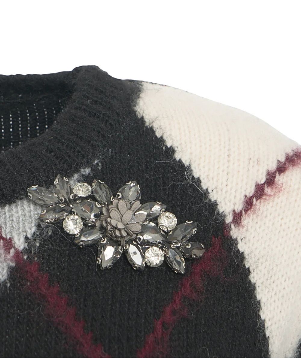 Kaos Jeans Diamond Sweater with Brooch RIJFP001 Black