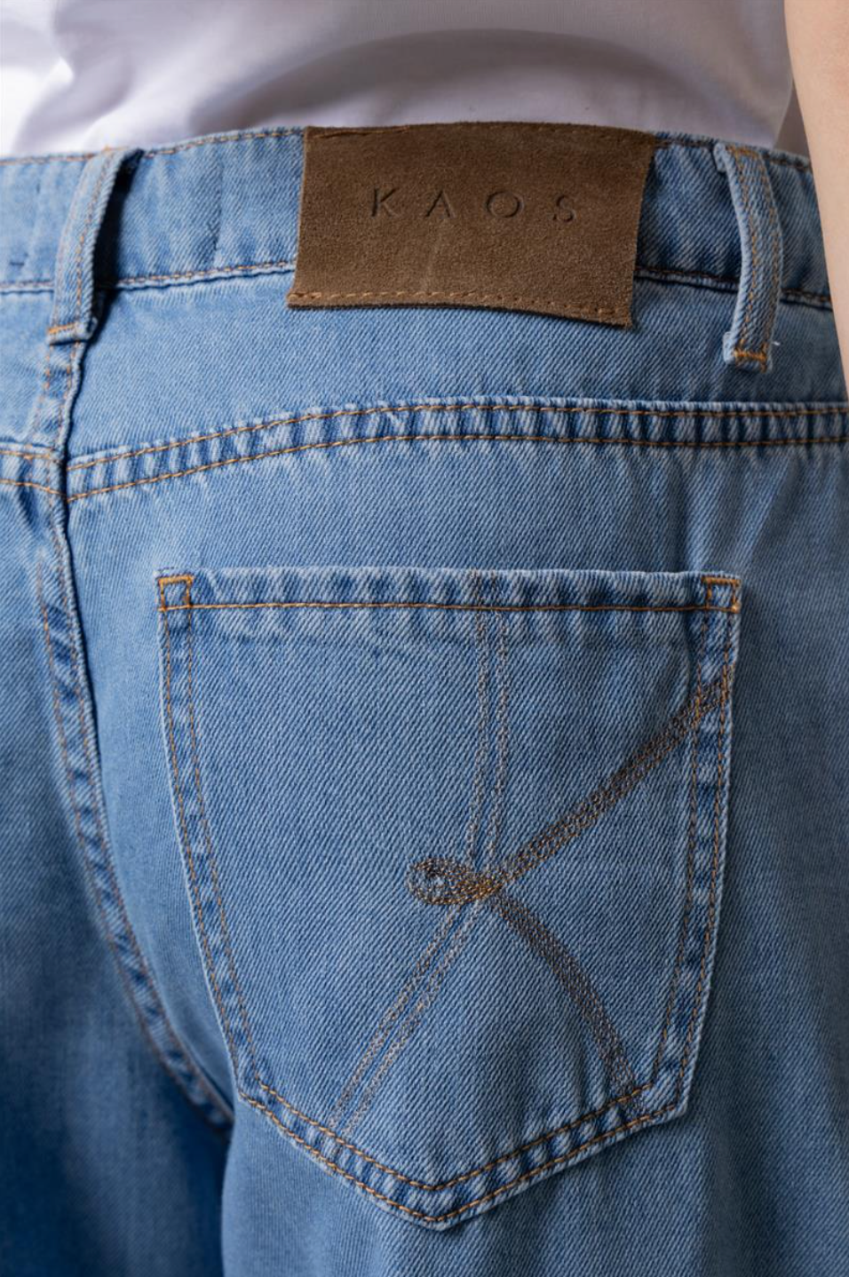 Kaos Denim Jeans Balloon in Denim Chiaro SP6MP007