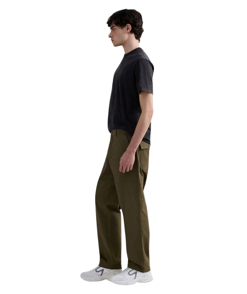 Replay Pantaloni Relaxed Fit in Twill M9058.032.85517 Verde